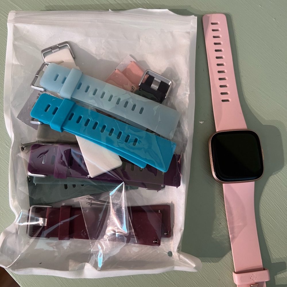 Fitbit Versa 2 With Extra Bands - image 1